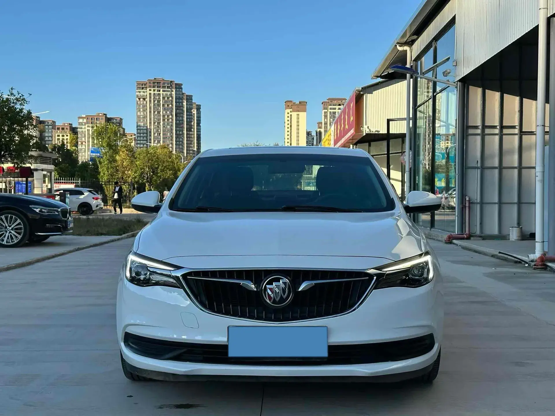 2021 BUICK EXCELLE thumbnail 2