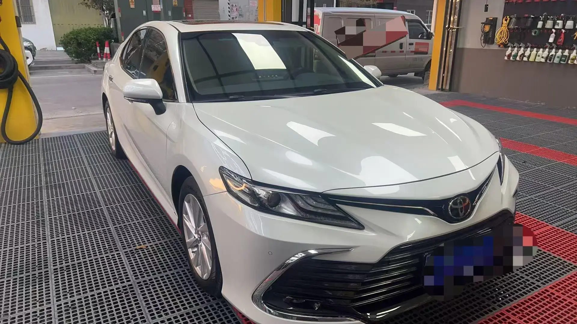 2021 TOYOTA CAMRY thumbnail 2