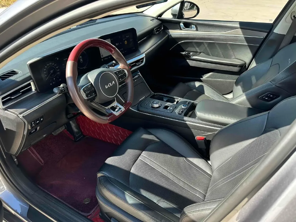 2021 Kia K5 2.0T 240HP L4 8AT,autocango,china used car exporter,china ev exporter,chinese used car exporter,chinese used ev exporter