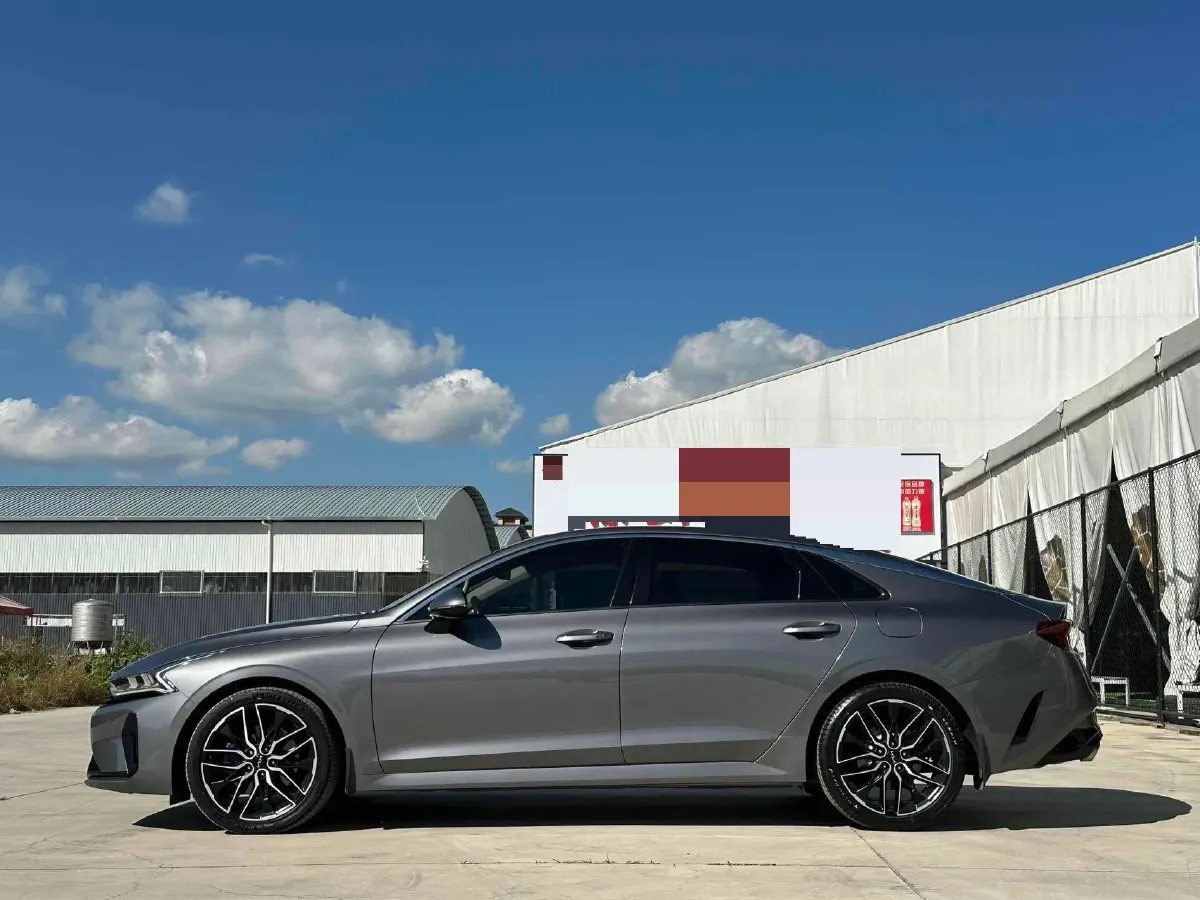 2021 Kia K5 2.0T 240HP L4 8AT,autocango,china used car exporter,china ev exporter,chinese used car exporter,chinese used ev exporter