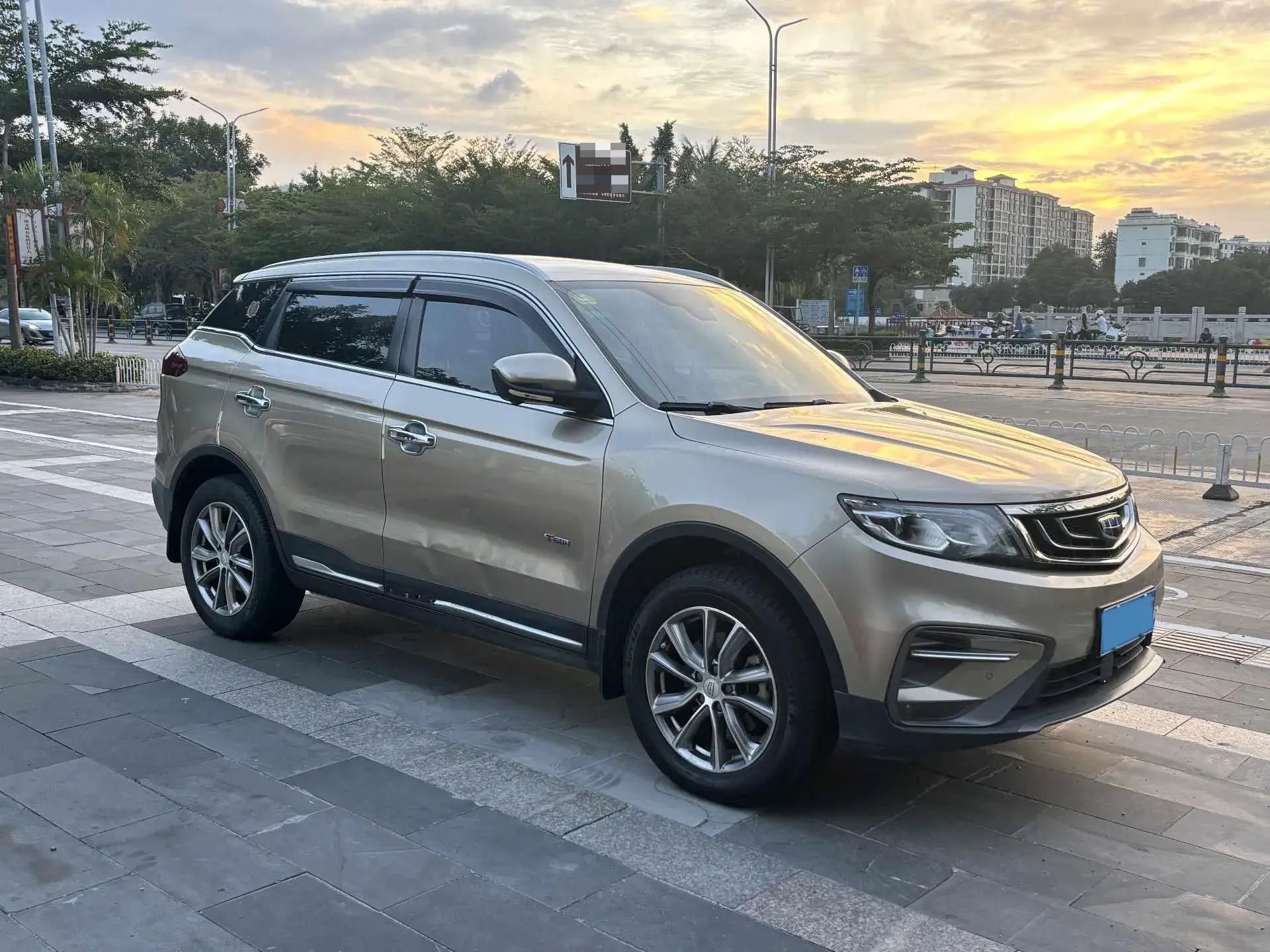 2016 GEELY AZKARRA thumbnail 3