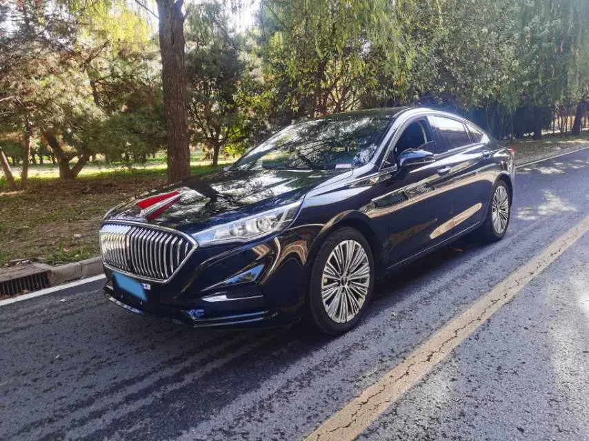 2022 HONGQI H5 view 1