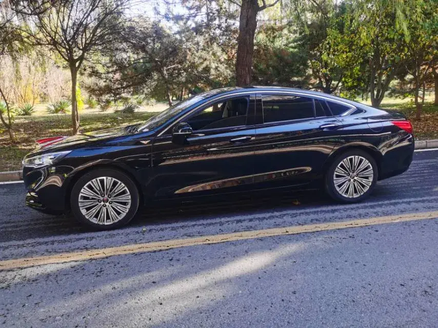 2022 HONGQI H5 thumbnail 3