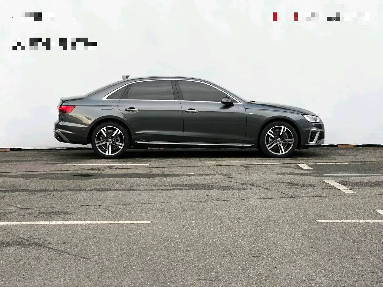 2020 AUDI A4L thumbnail 2
