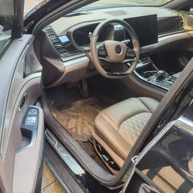 2025 BYD HAN thumbnail 4