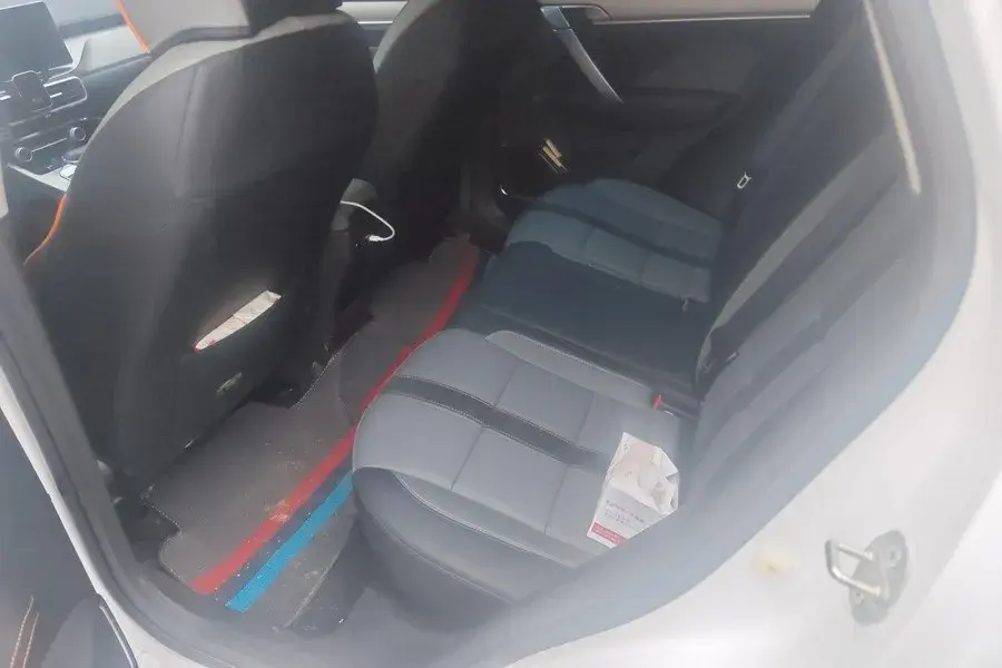 2023 GEELY COOLRAY thumbnail 4