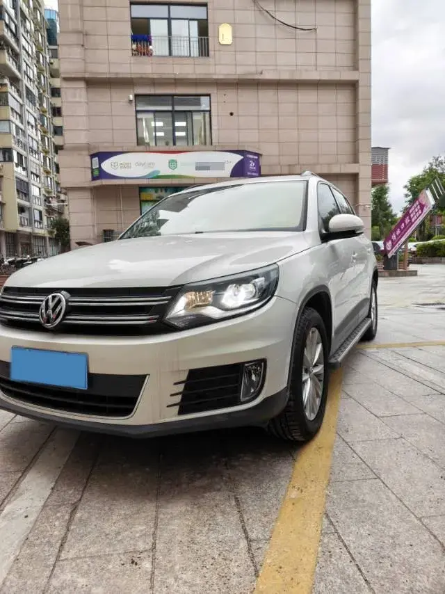 2016 Volkswagen Tiguan 1.4T 150HP L4 6DCT