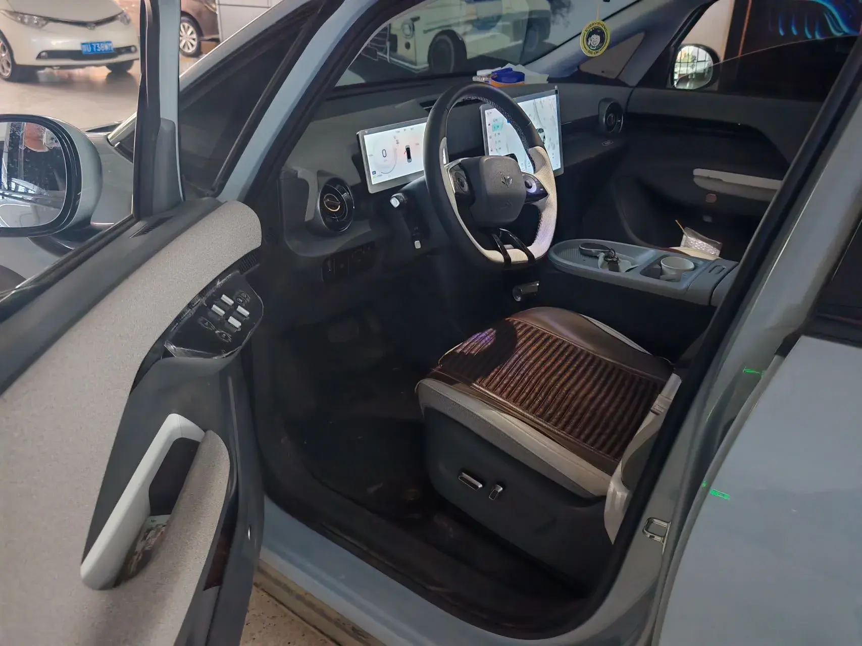 2024 ARCFOX KAOLA thumbnail 4