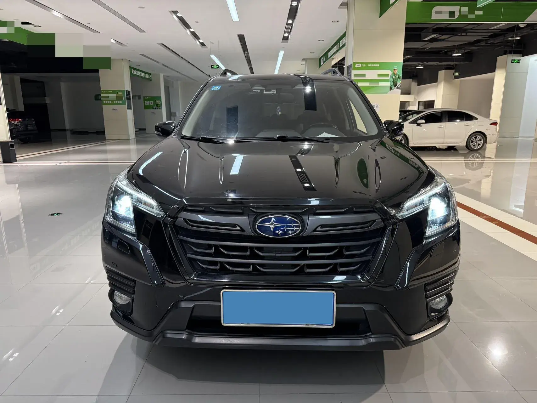 2022 SUBARU FORESTER thumbnail 2