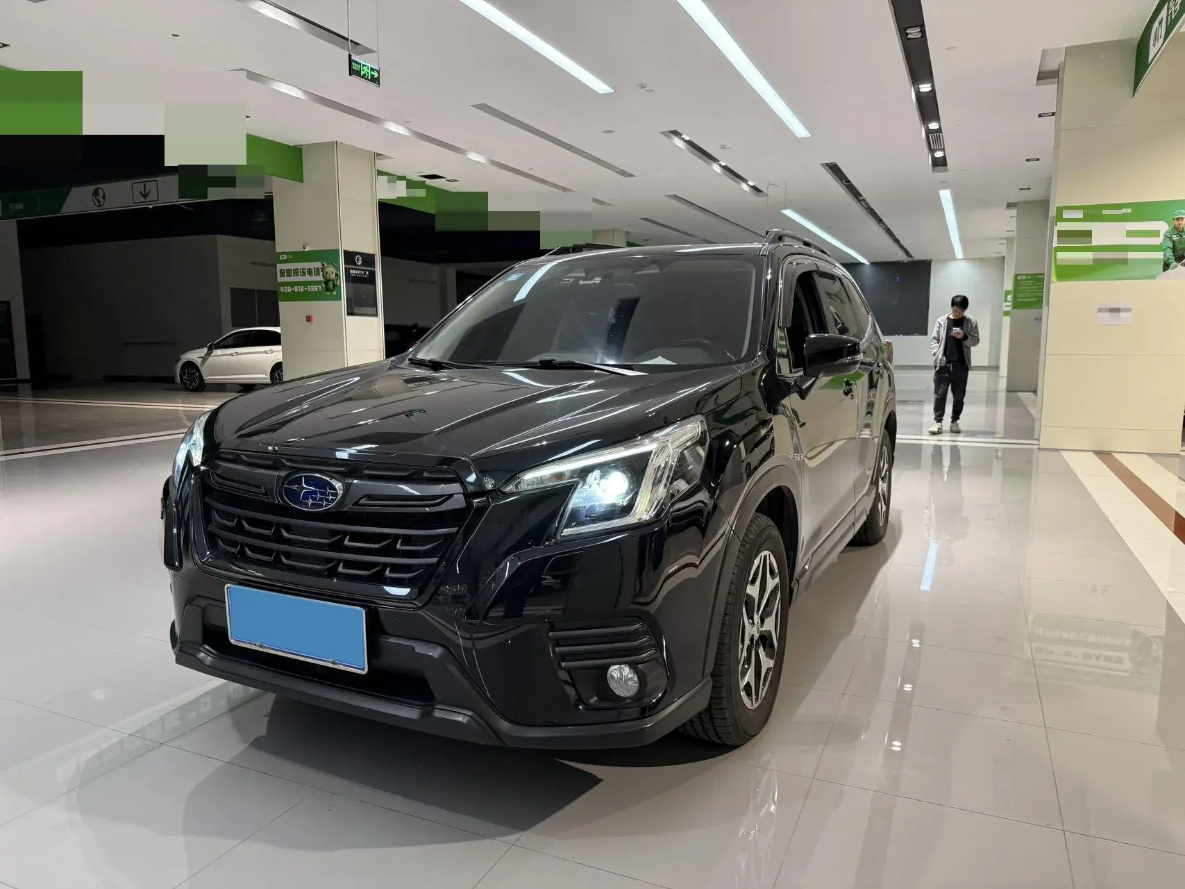 2022 SUBARU FORESTER view 1