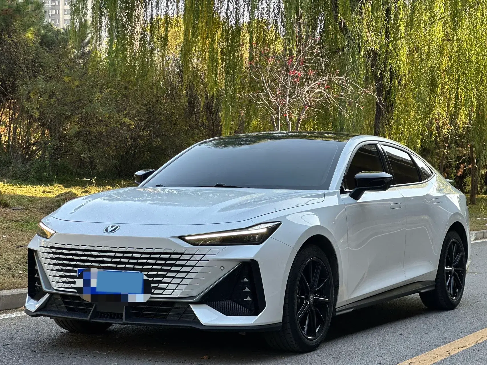 2023 CHANGAN UNI-V view 1