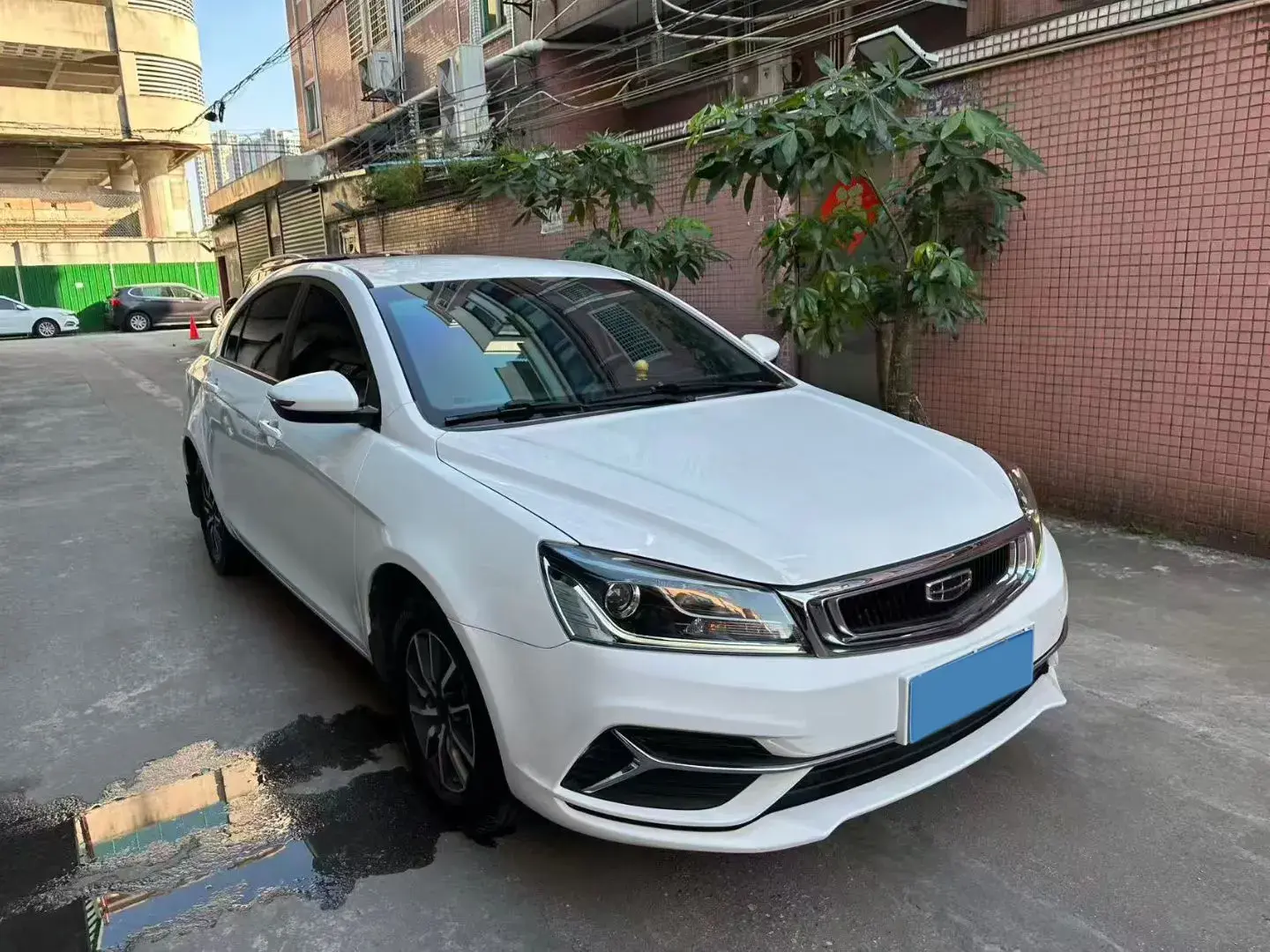 2019 GEELY EMGRAND thumbnail 3