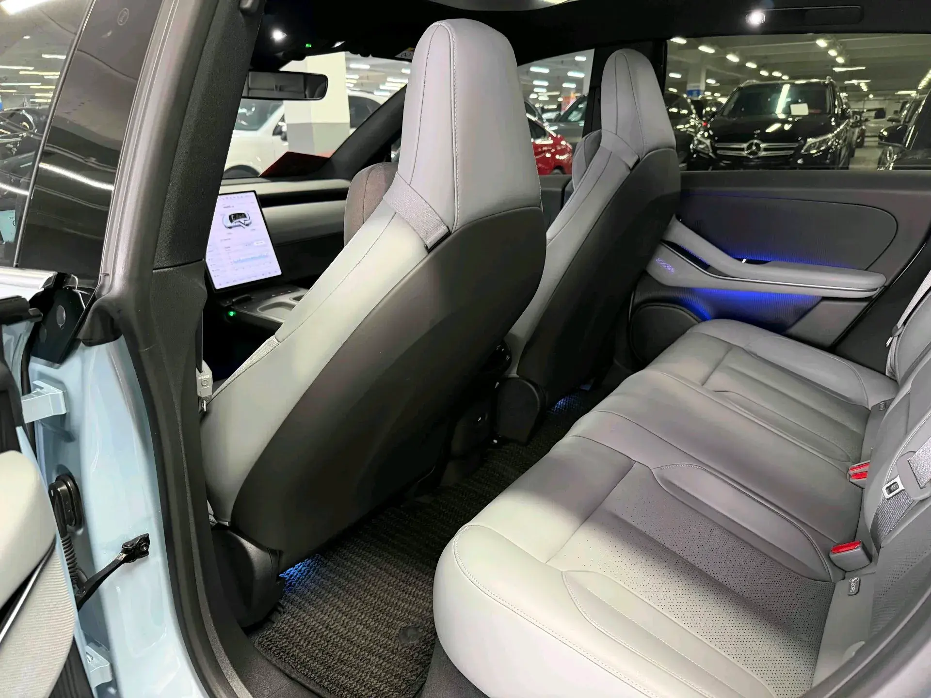 2024 NIO ET5T thumbnail 4