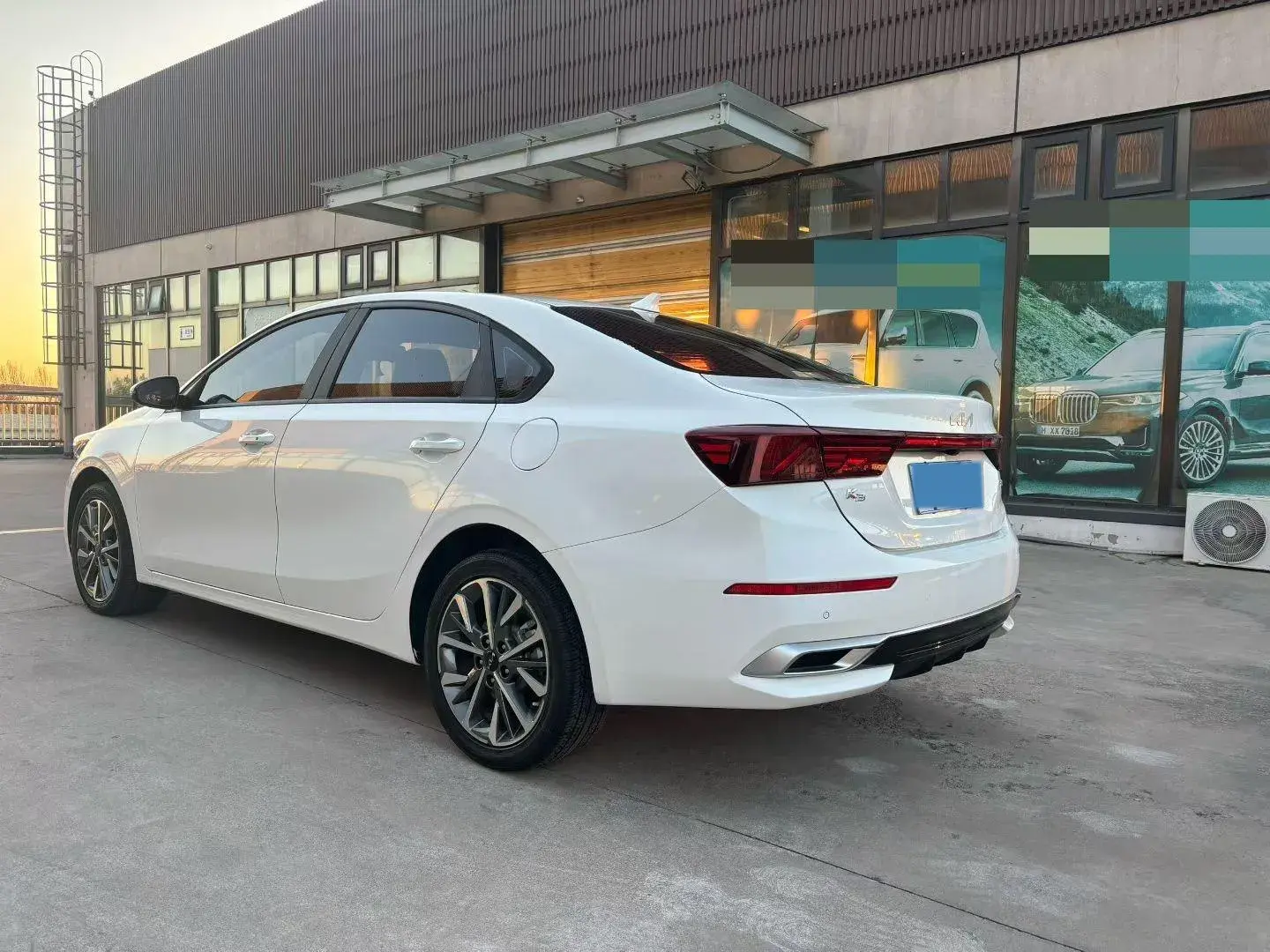 2021 KIA K3 thumbnail 4