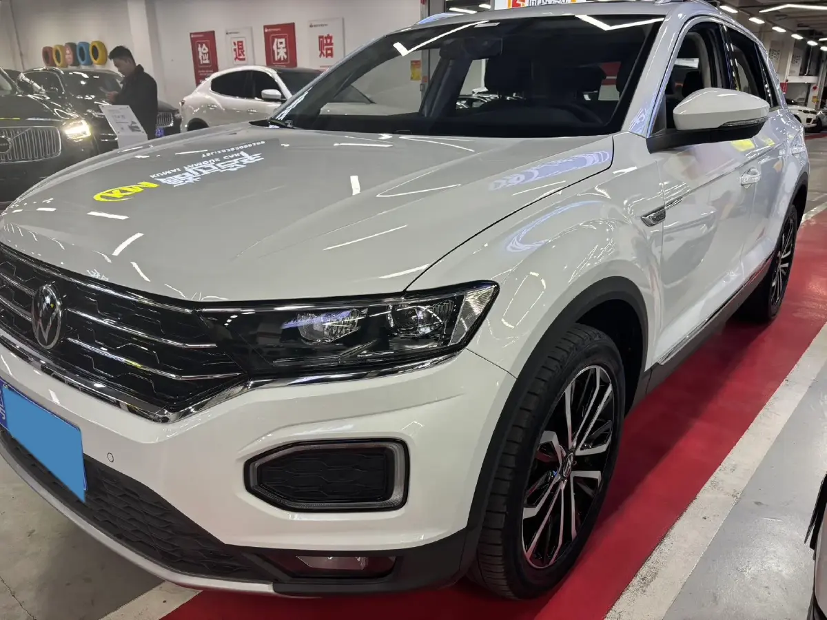 2022 Volkswagen T-Roc 1.4T 150HP L4 7DCT