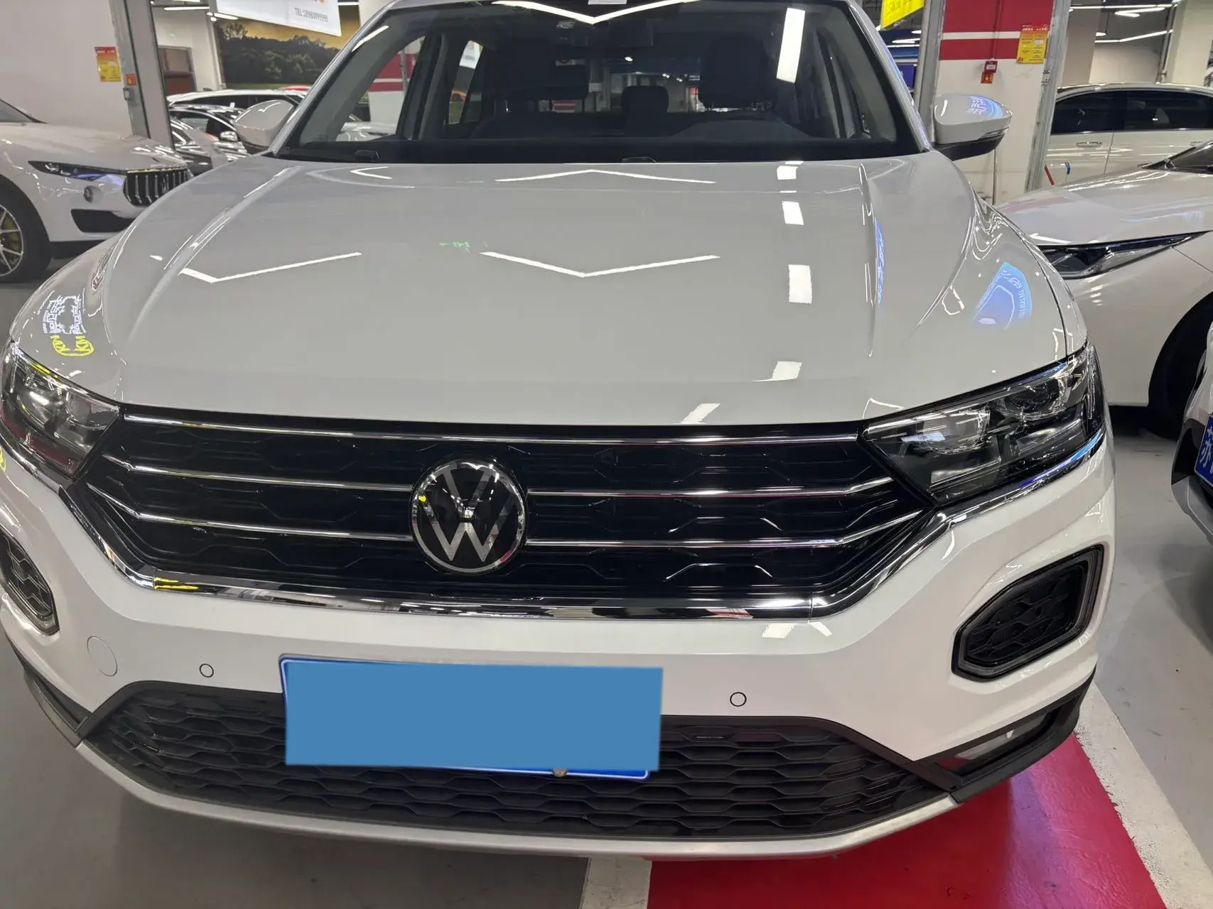 2022 VOLKSWAGEN T-ROC thumbnail 2