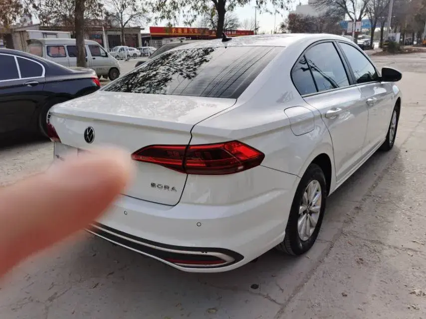 2023 VOLKSWAGEN BORA thumbnail 3