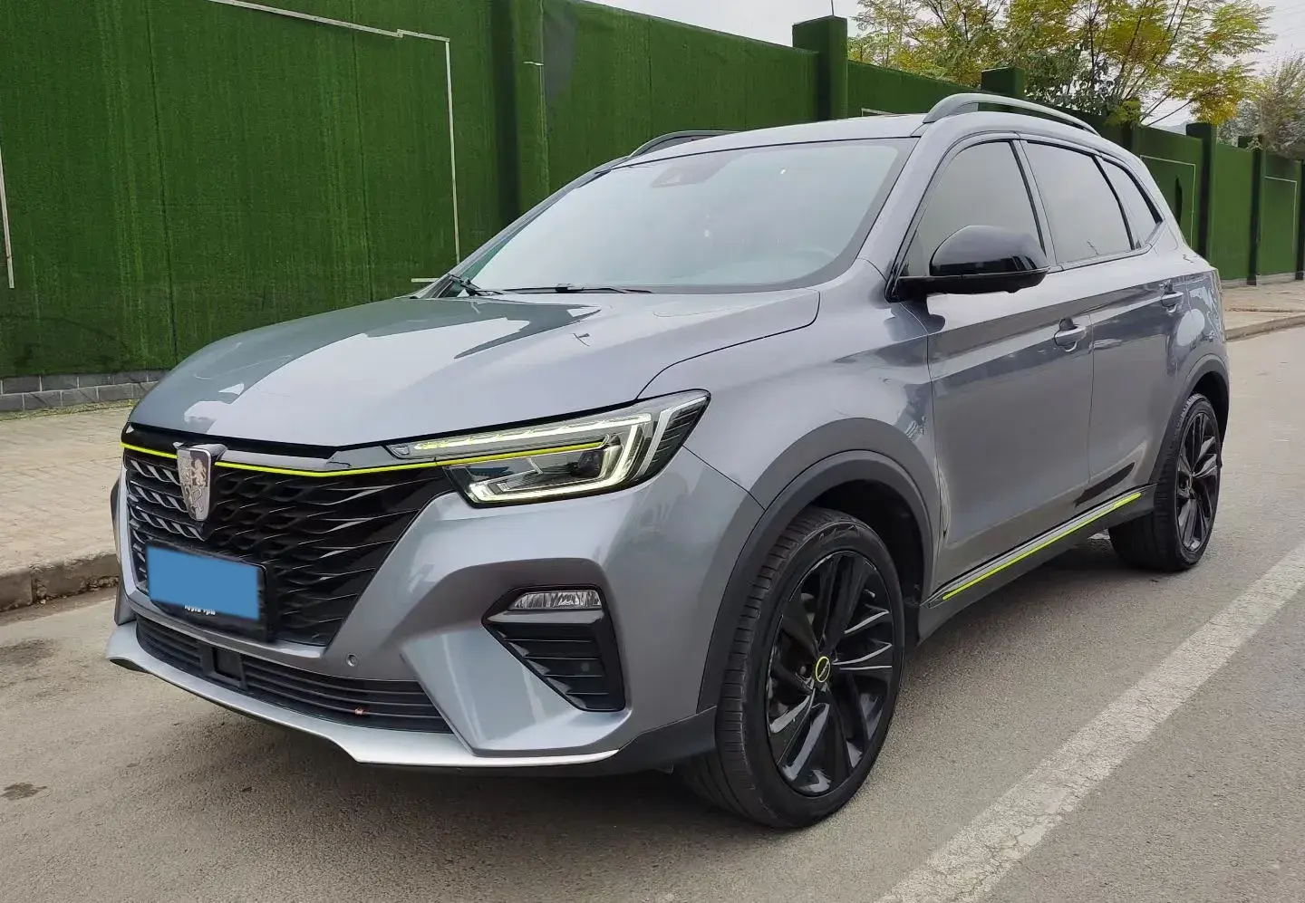 2020 ROEWE RX5 view 1