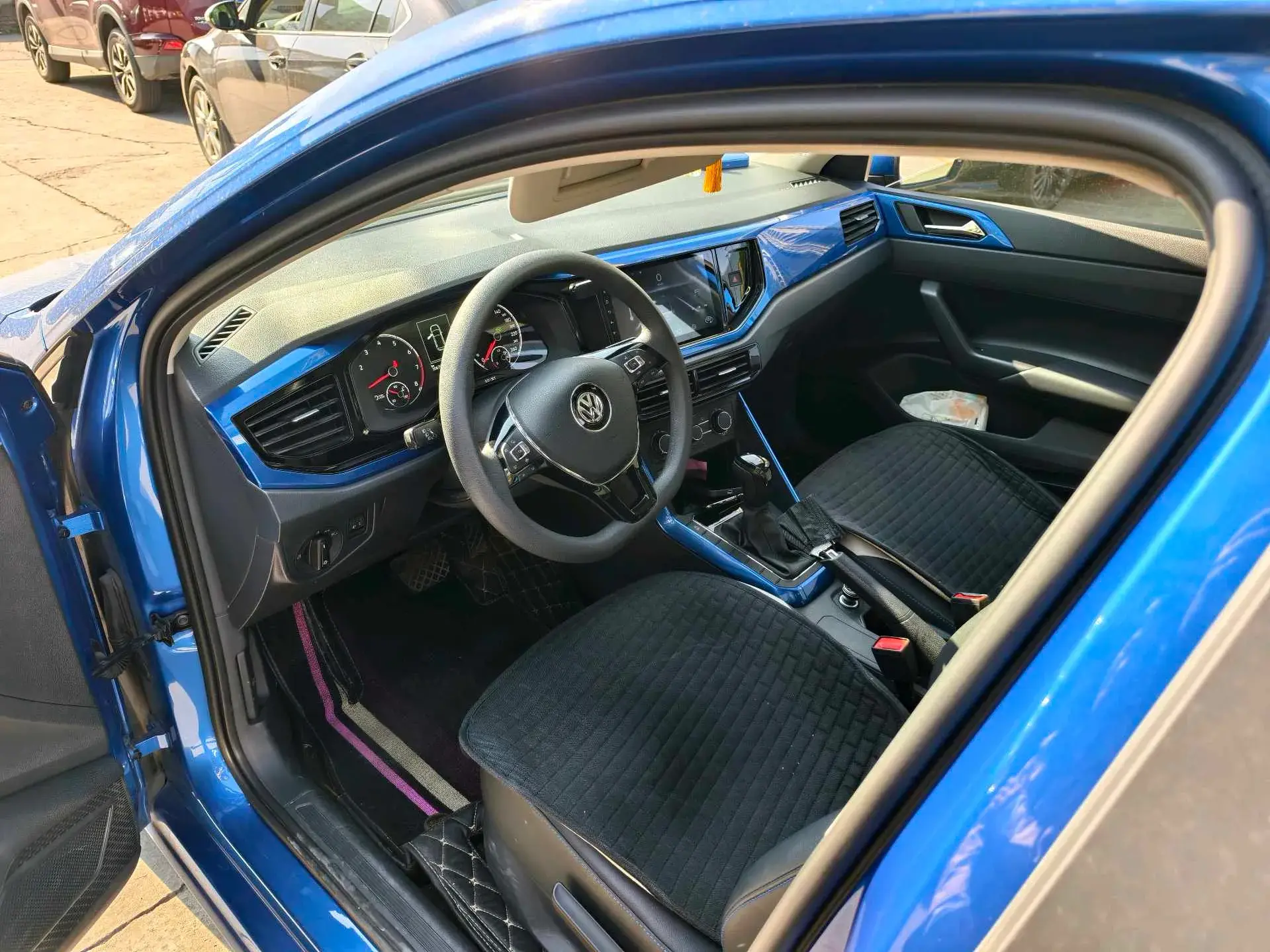 2019 VOLKSWAGEN POLO thumbnail 4