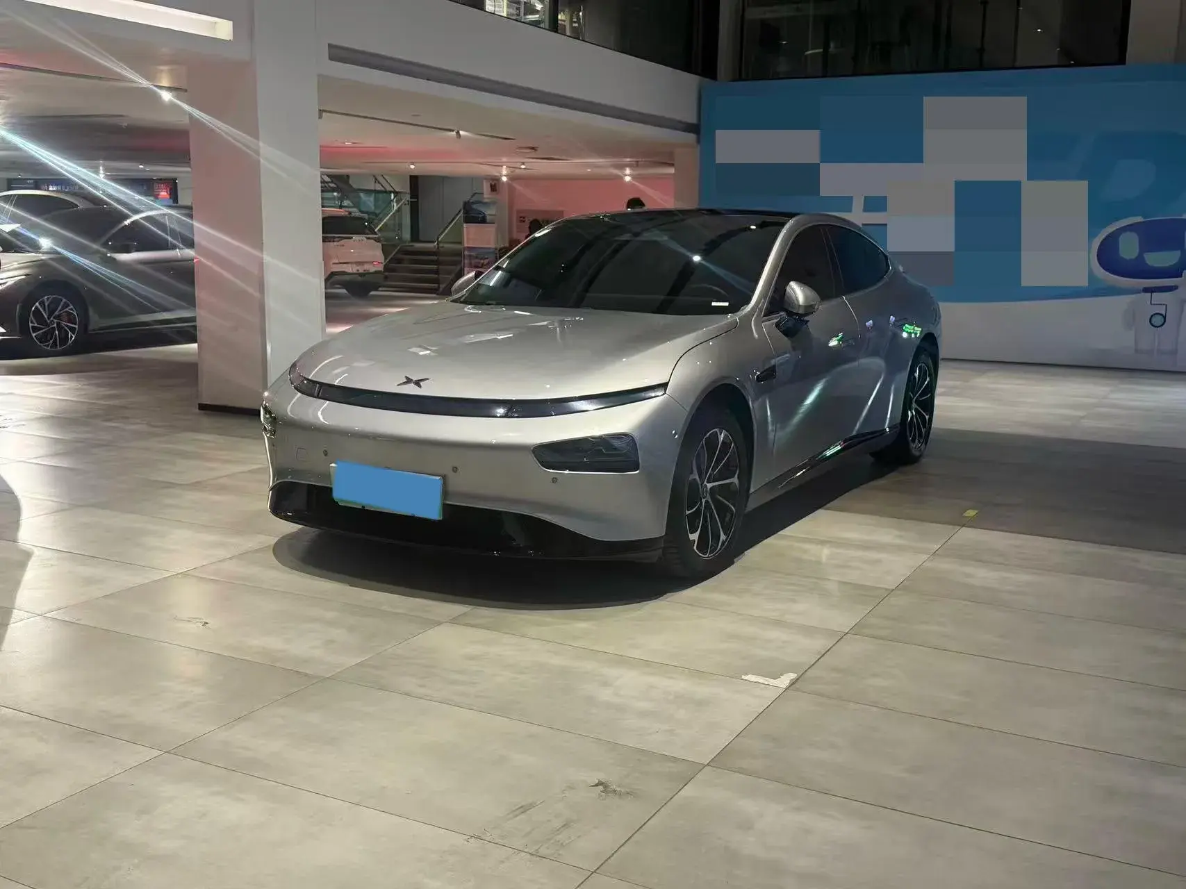 2022 XPENG P7 view 1