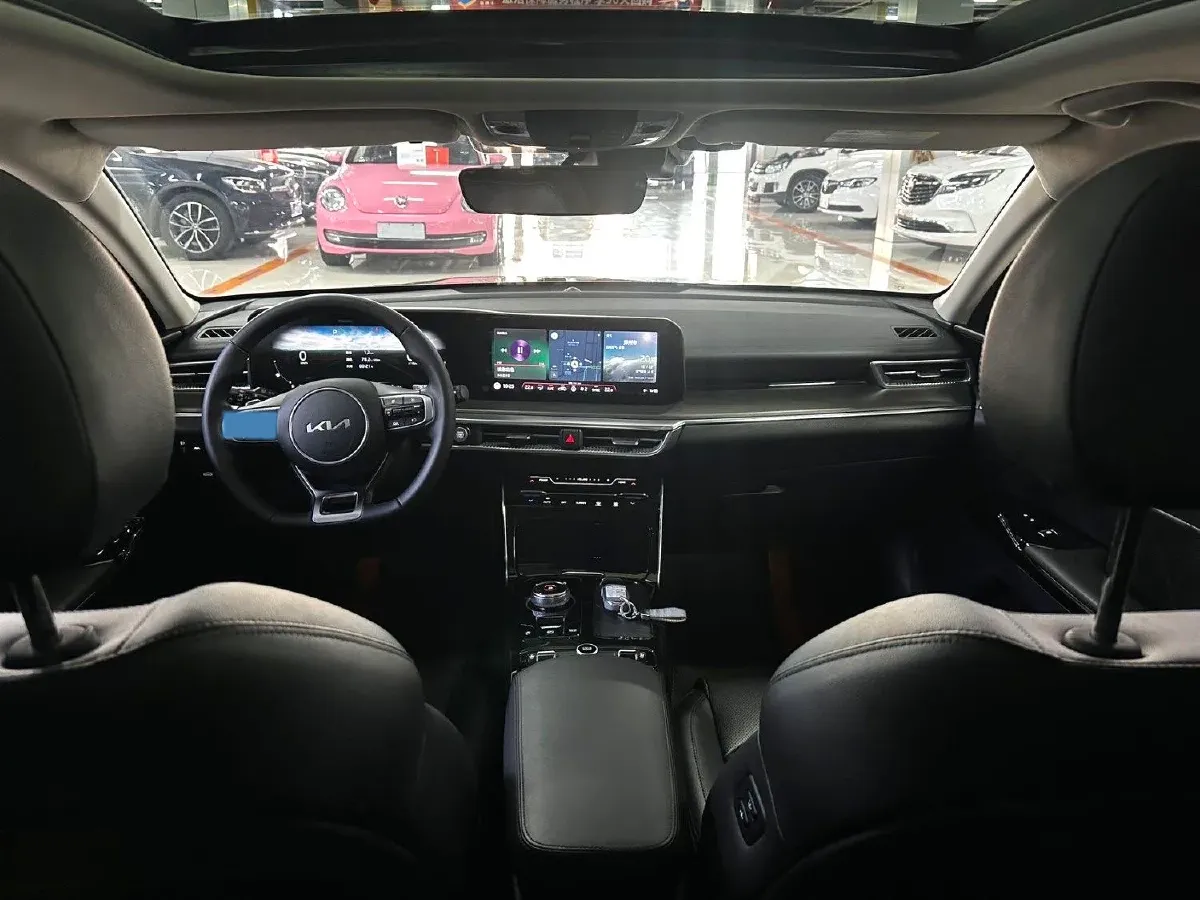 2021 Kia K5 2.0T 240HP L4 8AT,autocango,china used car exporter,china ev exporter,chinese used car exporter,chinese used ev exporter