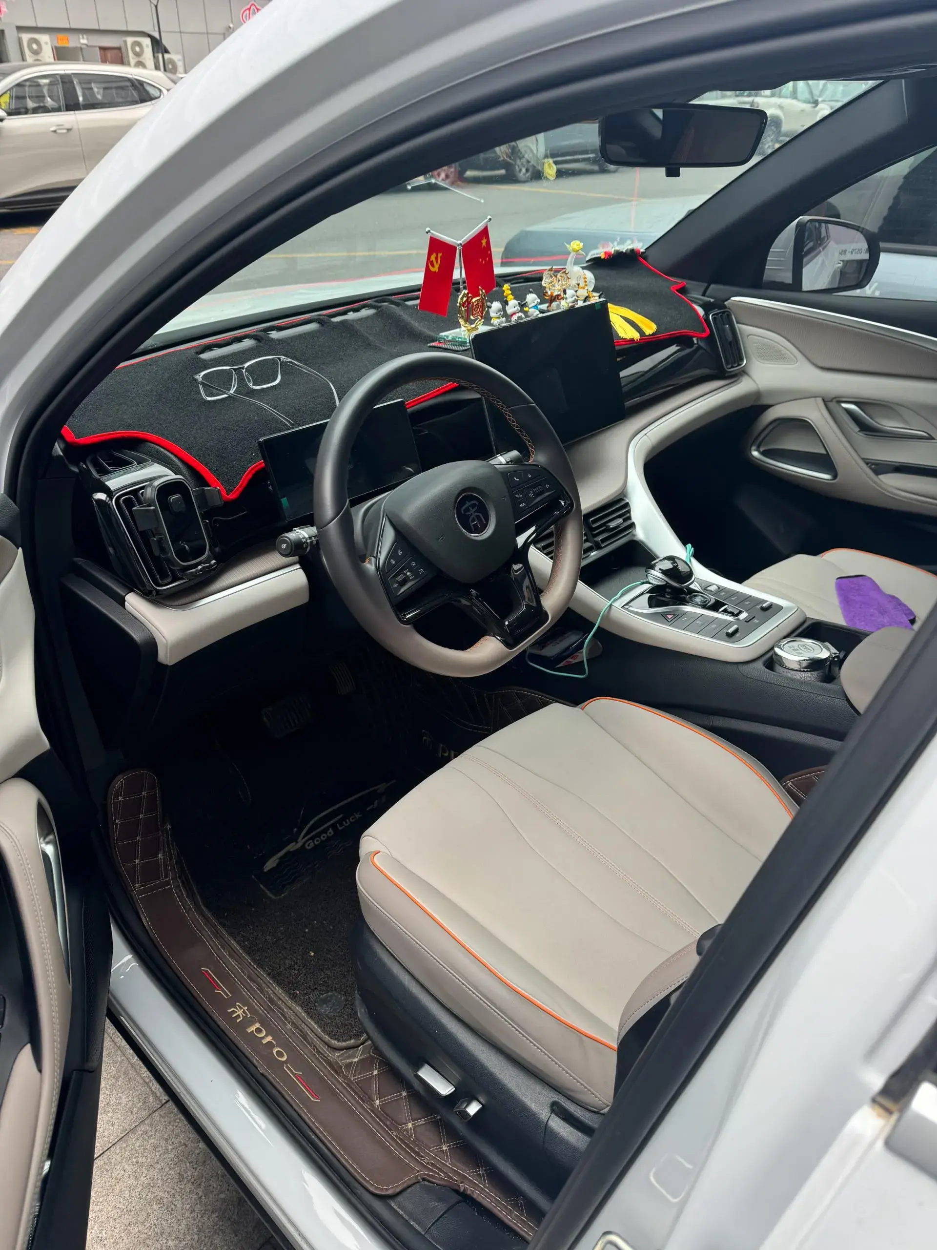 2023 BYD SONG thumbnail 2