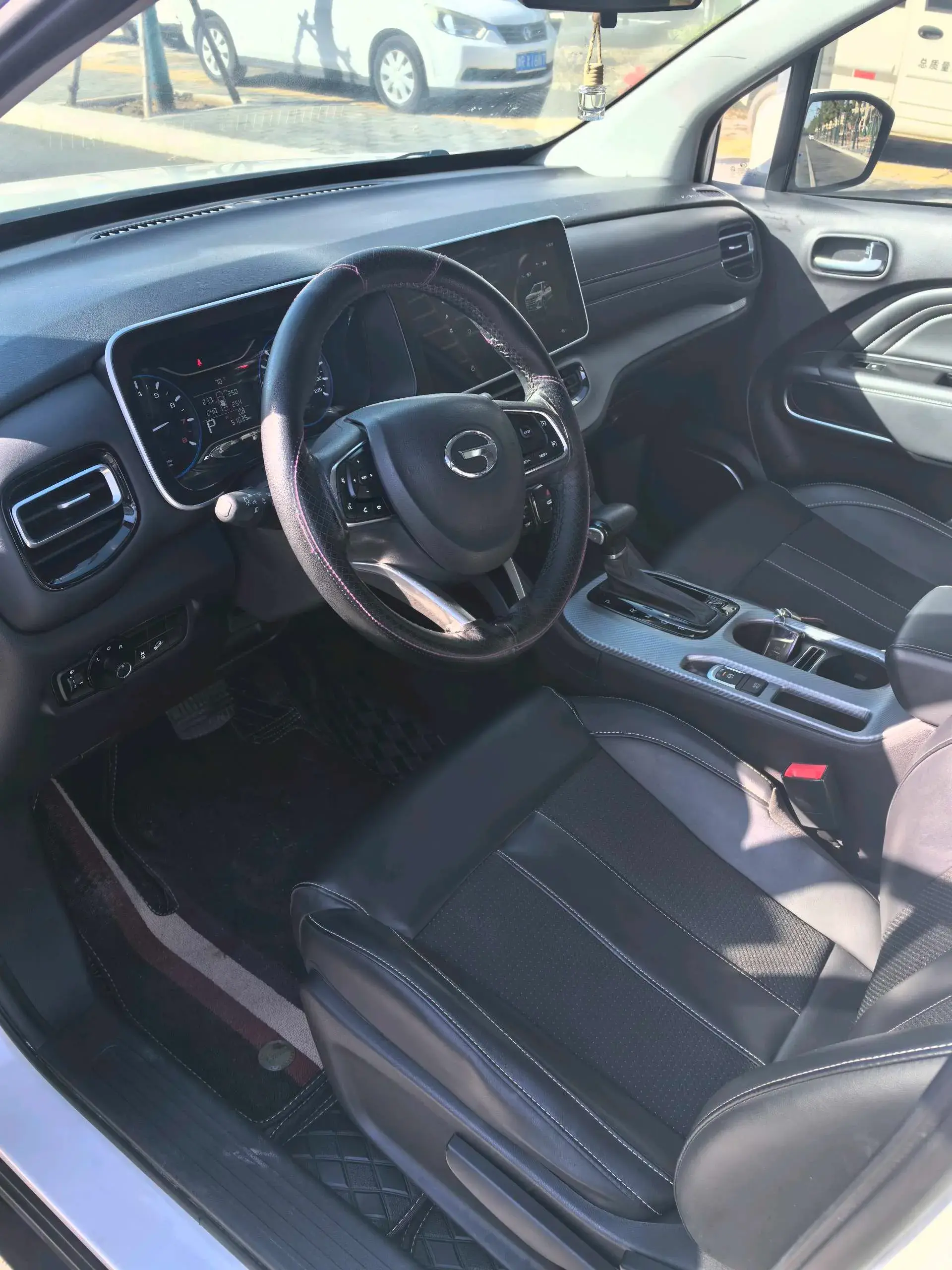 2021 GAC TRUMPCHI thumbnail 3