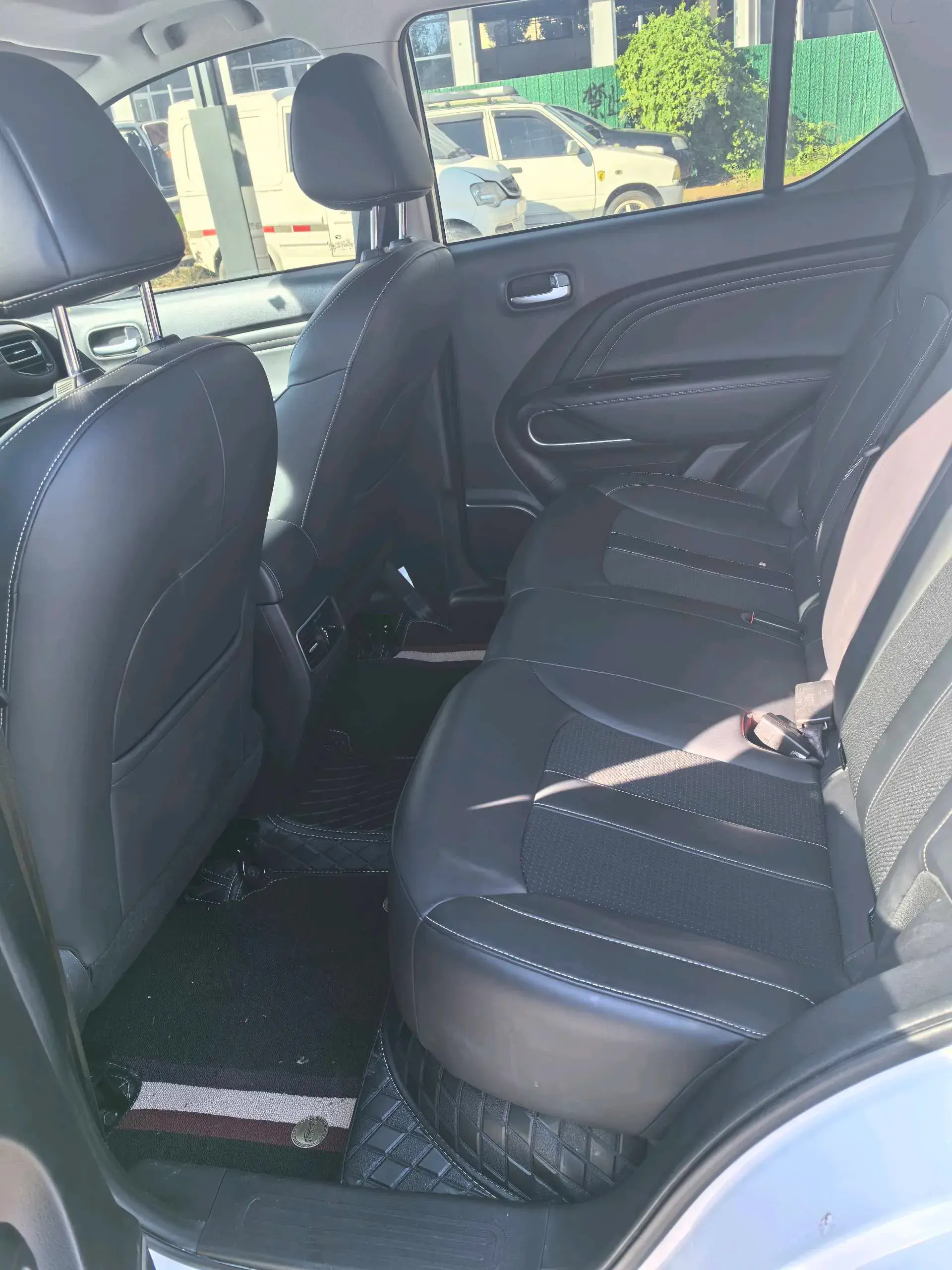 2021 GAC TRUMPCHI thumbnail 4