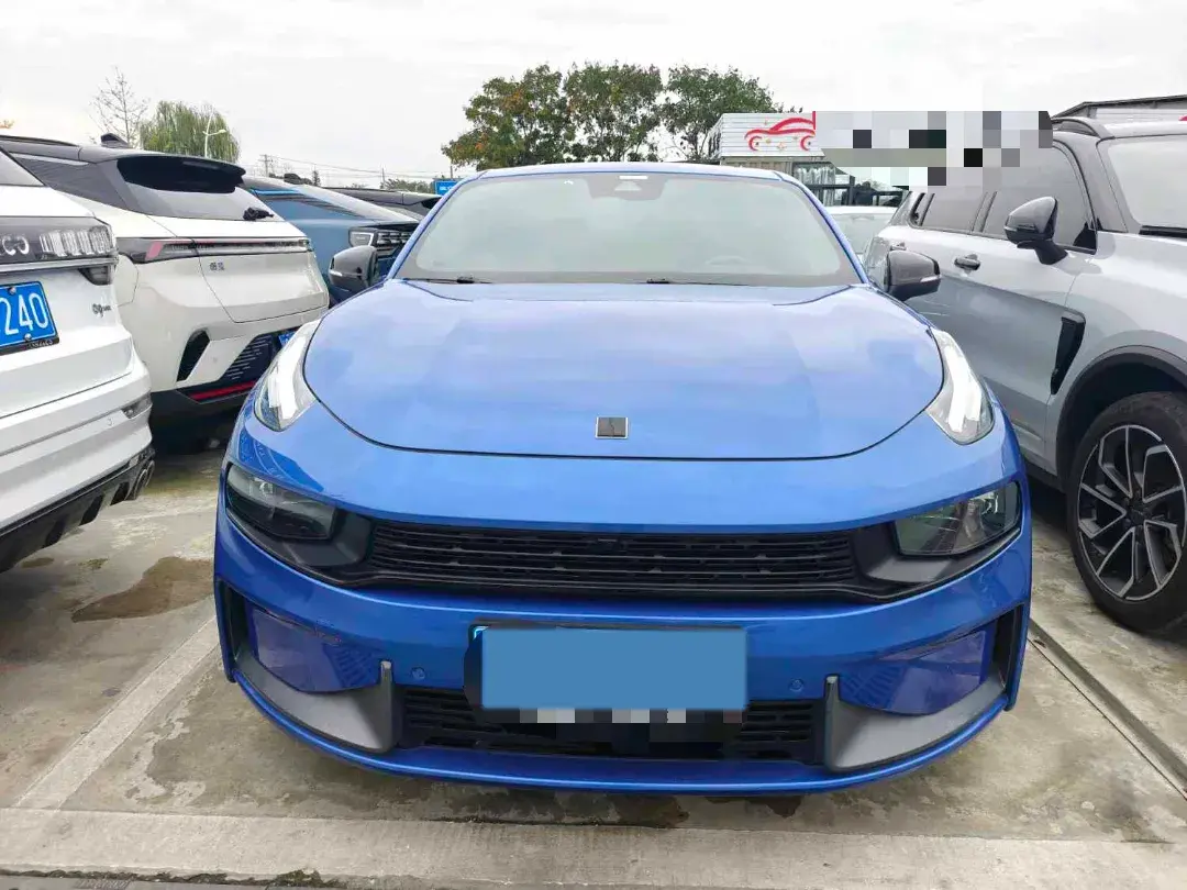 2019 LYNK&CO 03 thumbnail 2