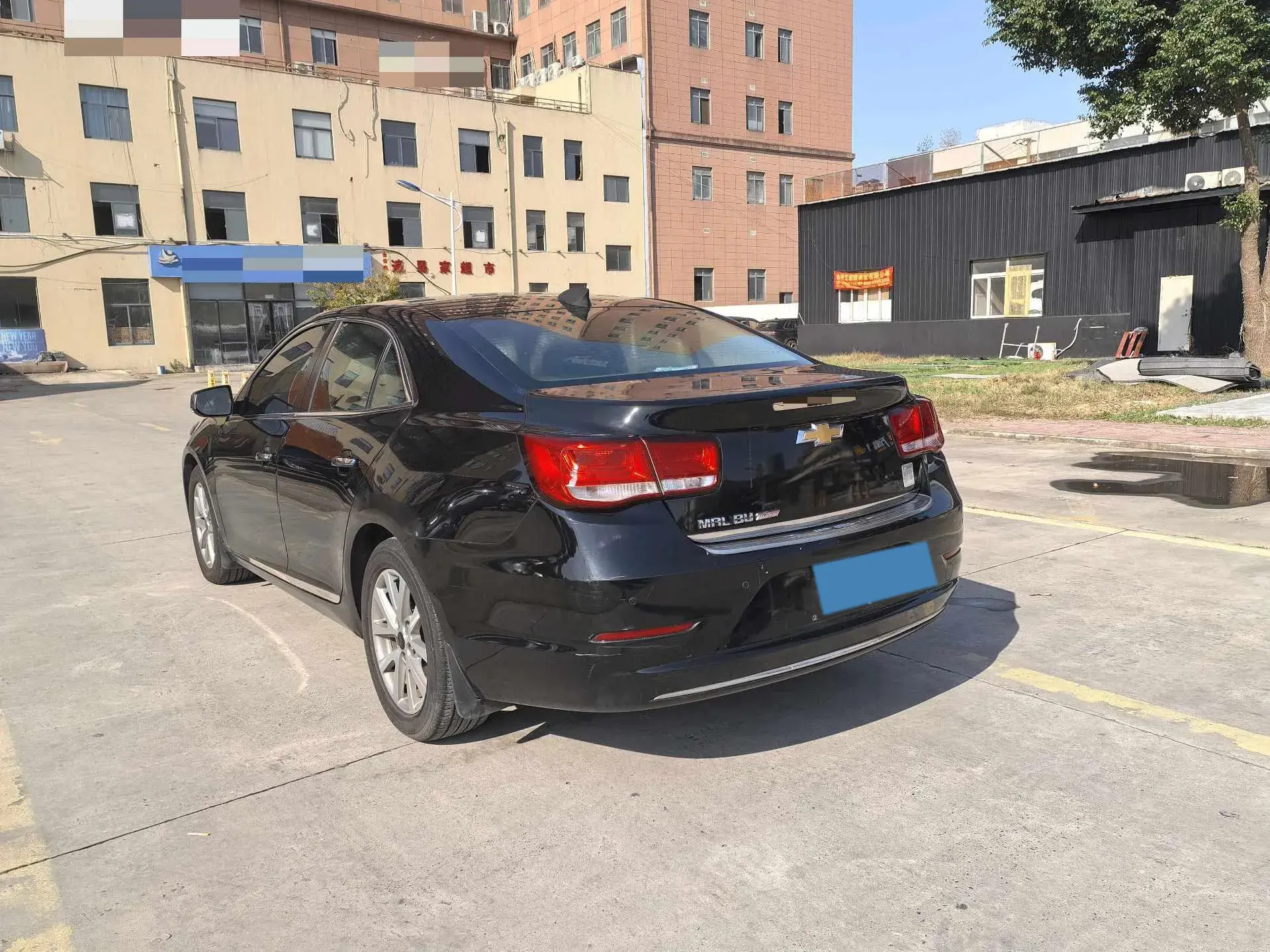 2018 CHEVROLET MALIBU thumbnail 4