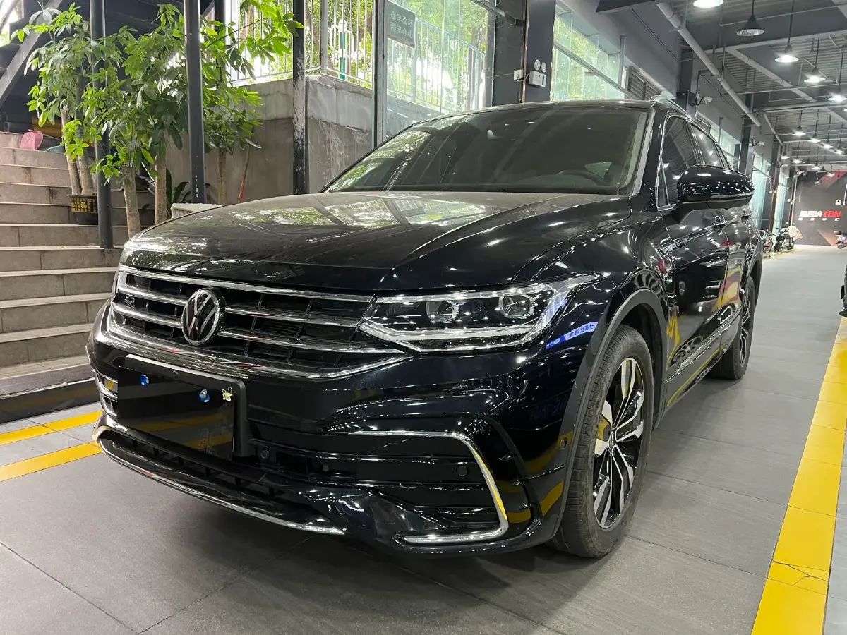 2024 Volkswagen Tiguan L 2.0T 186HP L4 7DCT