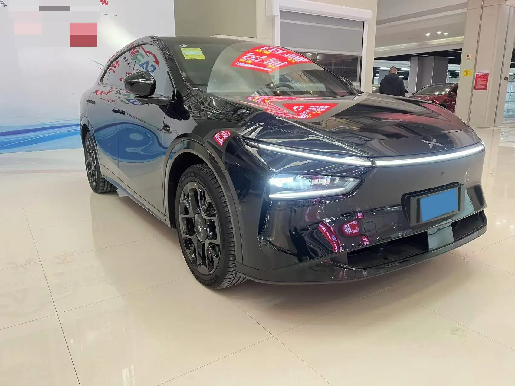 2025 XPENG G7 thumbnail 3