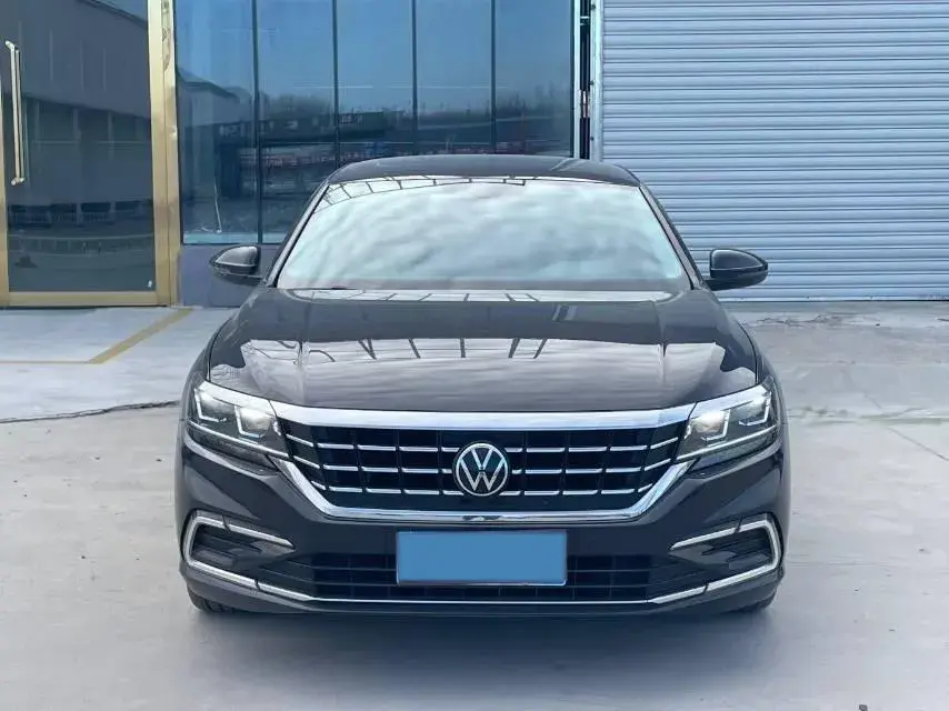 2020 VOLKSWAGEN PASSAT thumbnail 2