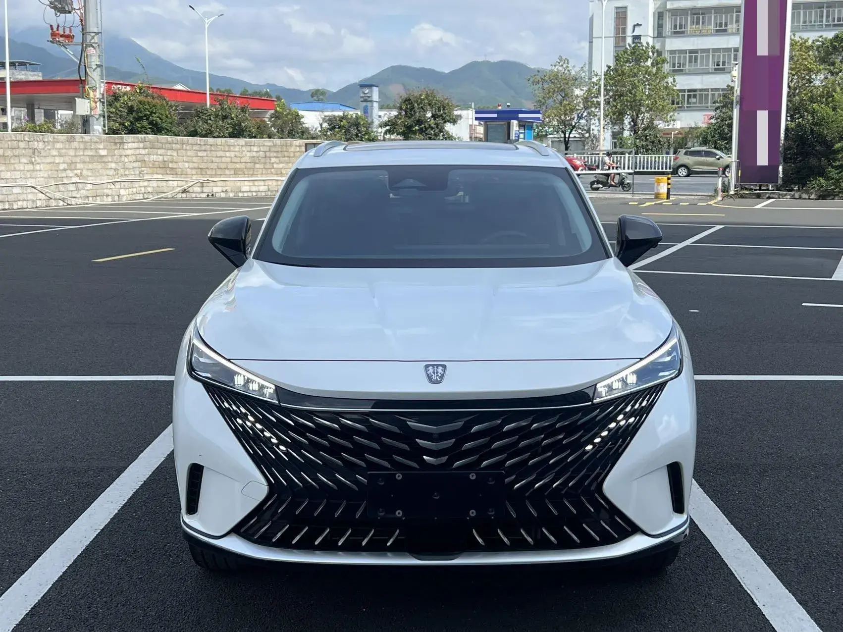 2023 ROEWE RX5 thumbnail 2