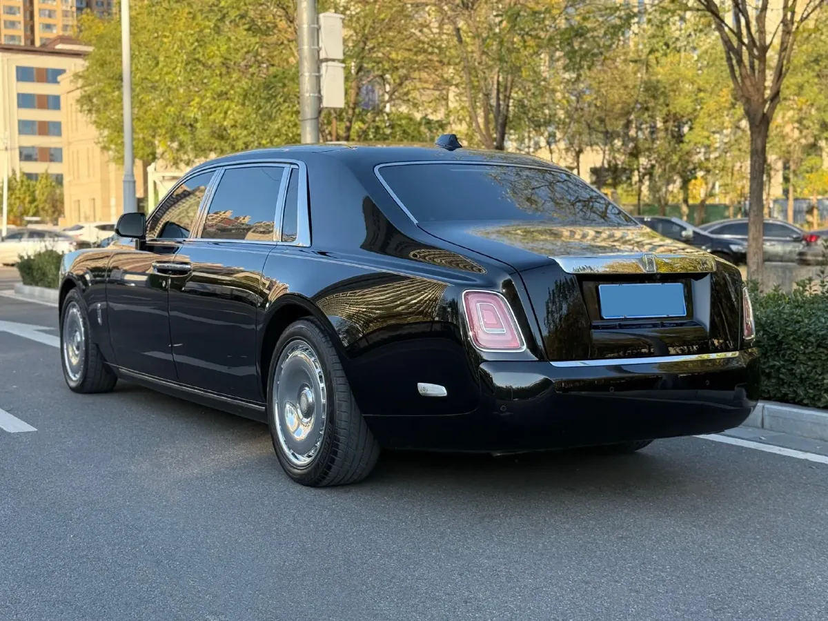 2018 Rolls-Royce Phantom 6.7T 571HP V12 8AT,autocango,china used car exporter,china ev exporter,chinese used car exporter,chinese used ev exporter