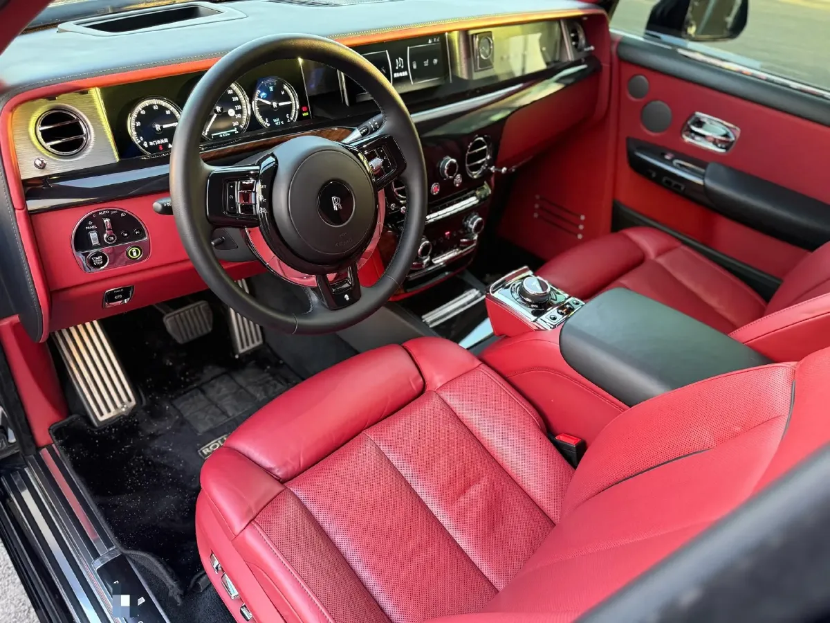 2018 Rolls-Royce Phantom 6.7T 571HP V12 8AT,autocango,china used car exporter,china ev exporter,chinese used car exporter,chinese used ev exporter