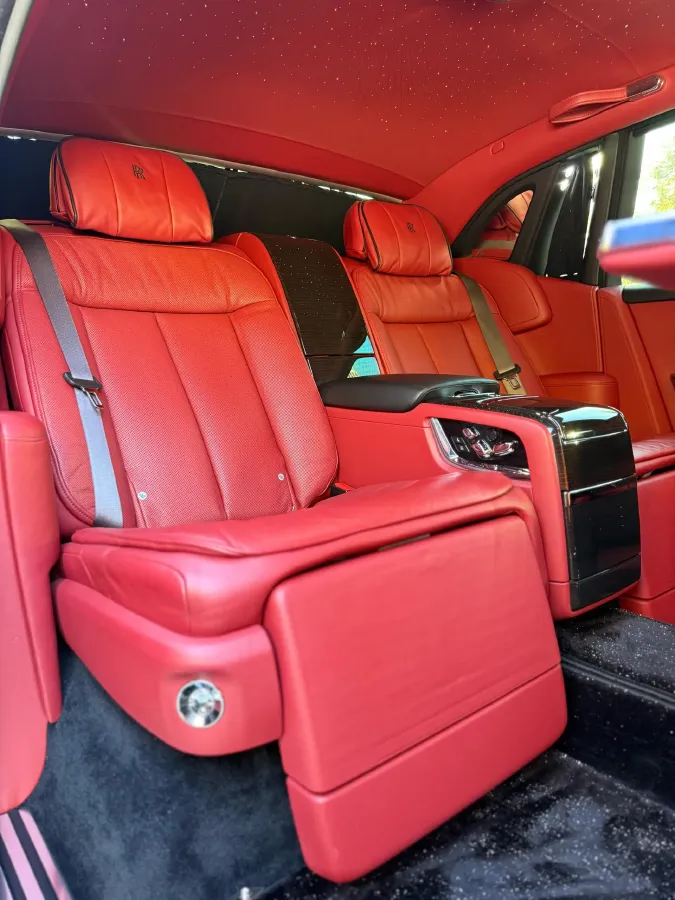 2018 Rolls-Royce Phantom 6.7T 571HP V12 8AT,autocango,china used car exporter,china ev exporter,chinese used car exporter,chinese used ev exporter