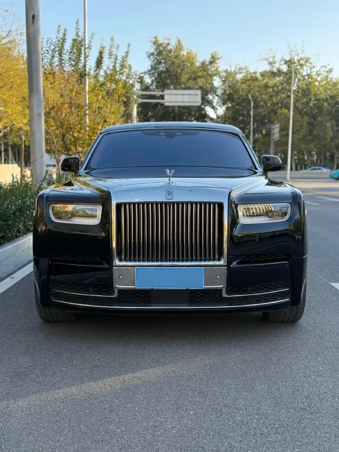 2018 Rolls-Royce Phantom 6.7T 571HP V12 8AT,autocango,china used car exporter,china ev exporter,chinese used car exporter,chinese used ev exporter