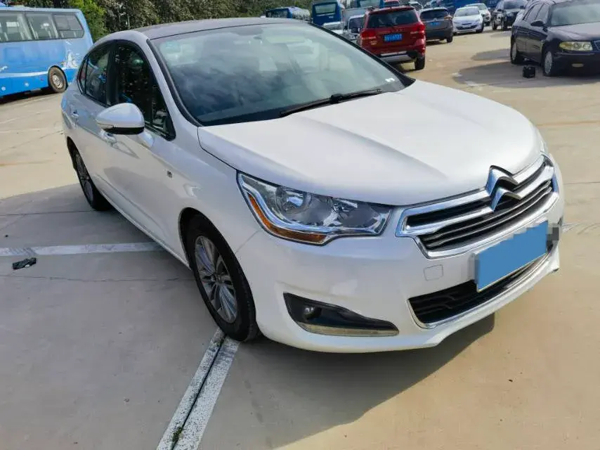 2013 CITROEN C4L thumbnail 3