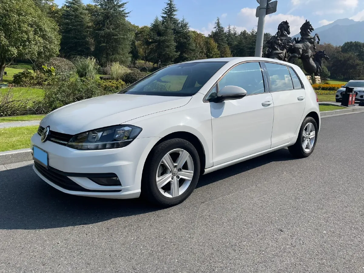 2018 Volkswagen Golf 1.6L 110HP L4 6AT,autocango,china used car exporter,china ev exporter,chinese used car exporter,chinese used ev exporter