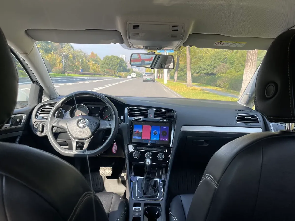 2018 Volkswagen Golf 1.6L 110HP L4 6AT,autocango,china used car exporter,china ev exporter,chinese used car exporter,chinese used ev exporter