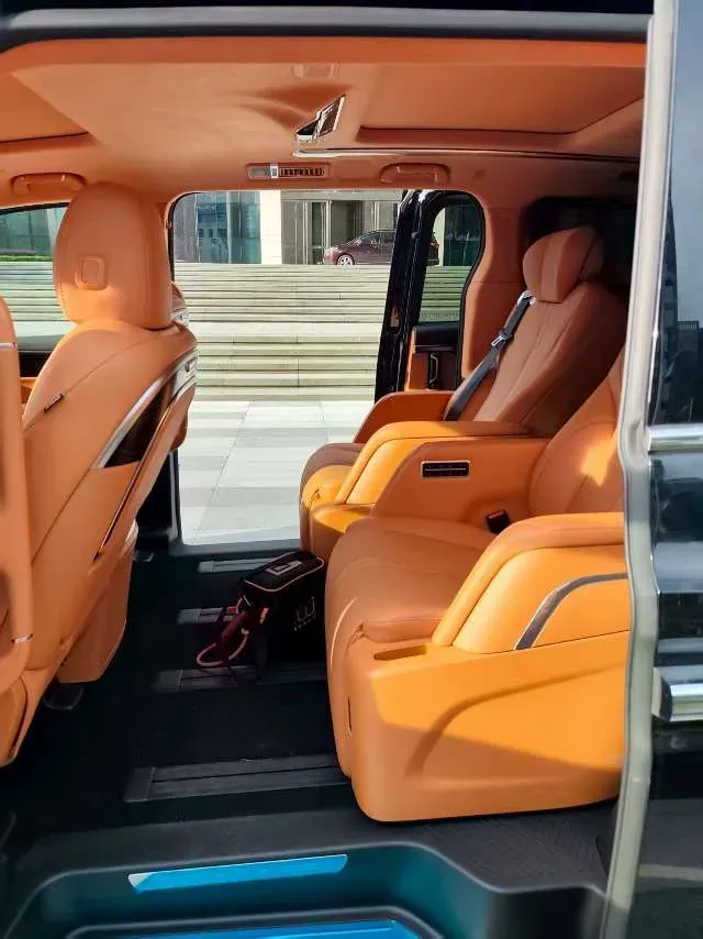 2024 Voyah ZhuiGuang 1.5T 136HP L4 PHEV 43KWH,autocango,china used car exporter,china ev exporter,chinese used car exporter,chinese used ev exporter