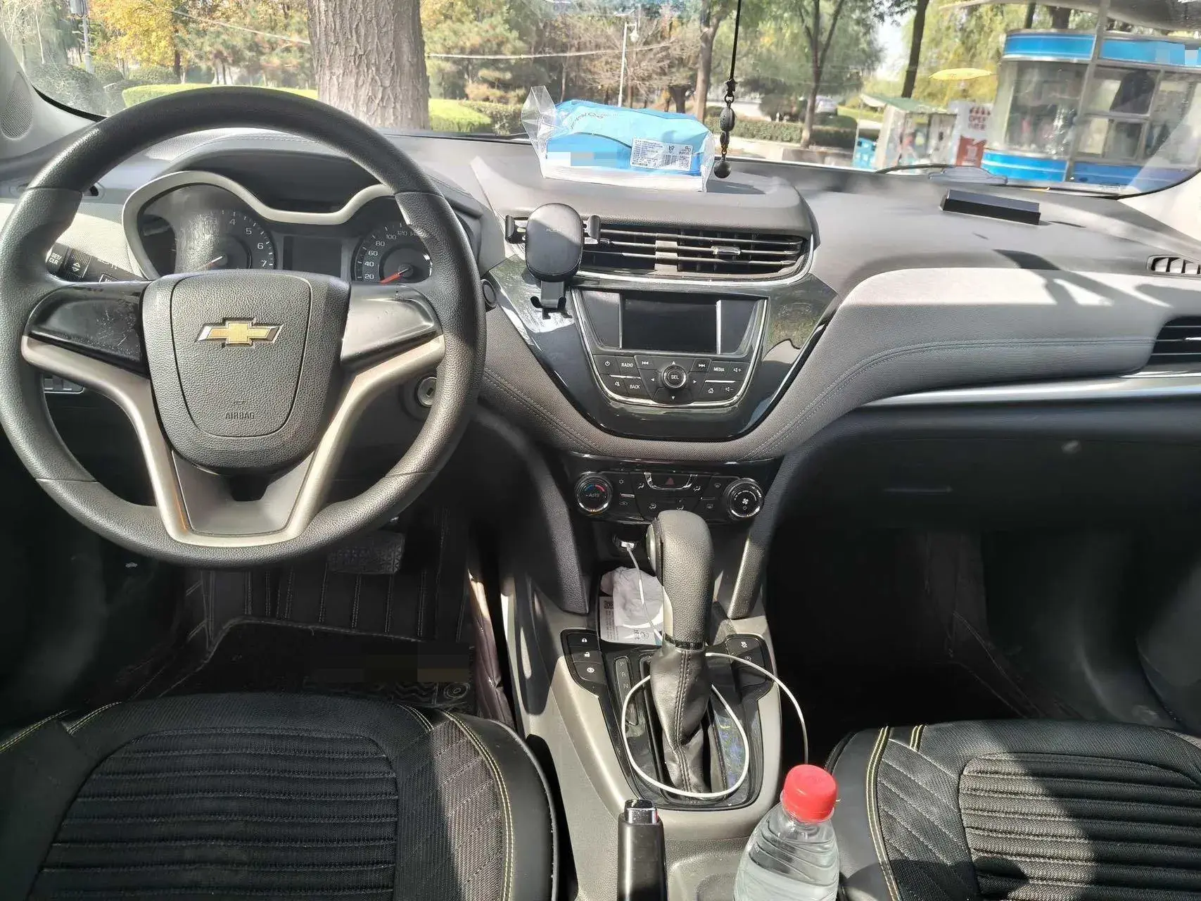 2018 CHEVROLET MALIBU thumbnail 4