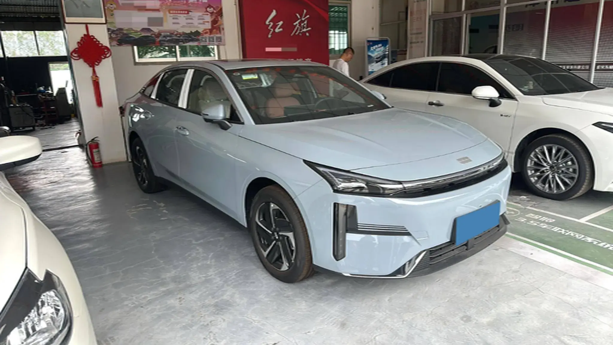 2025 GEELY GALAXY thumbnail 2