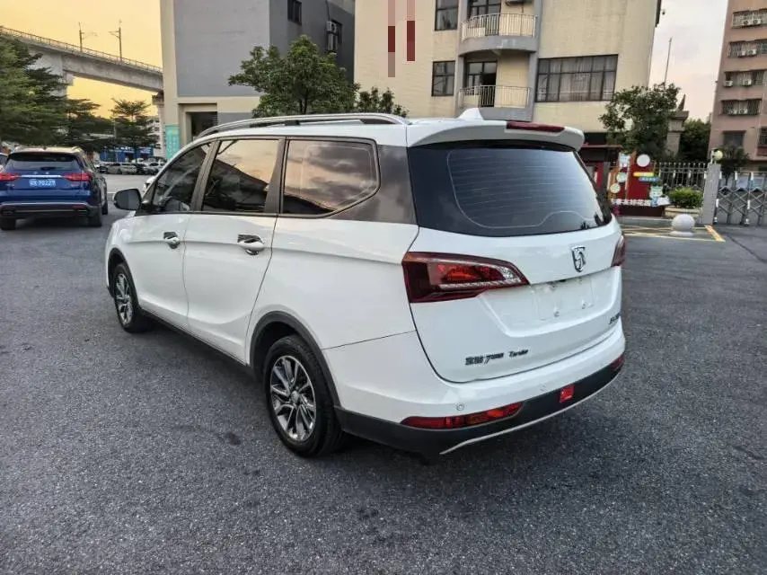 2019 BAOJUN 730 thumbnail 4