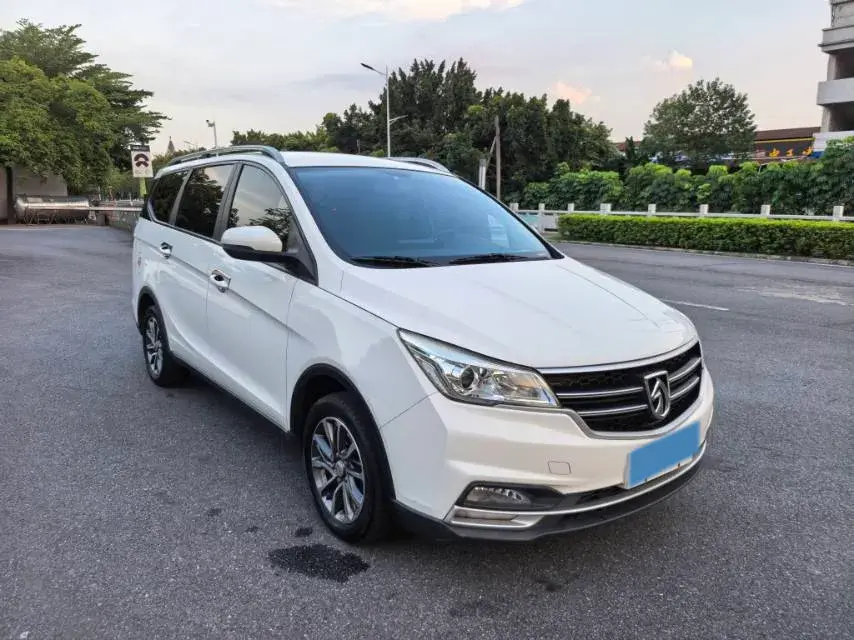 2019 BAOJUN 730 thumbnail 3