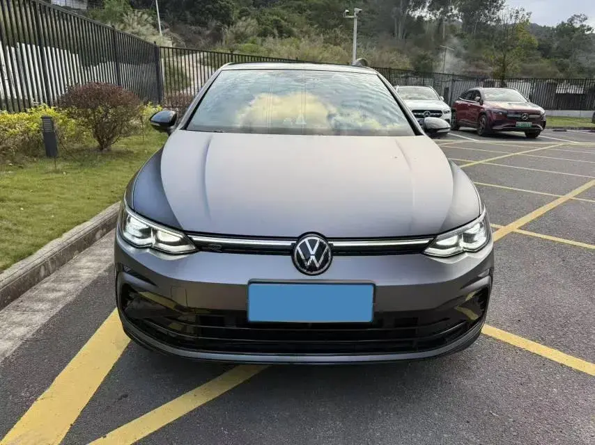 2021 VOLKSWAGEN GOLF thumbnail 2