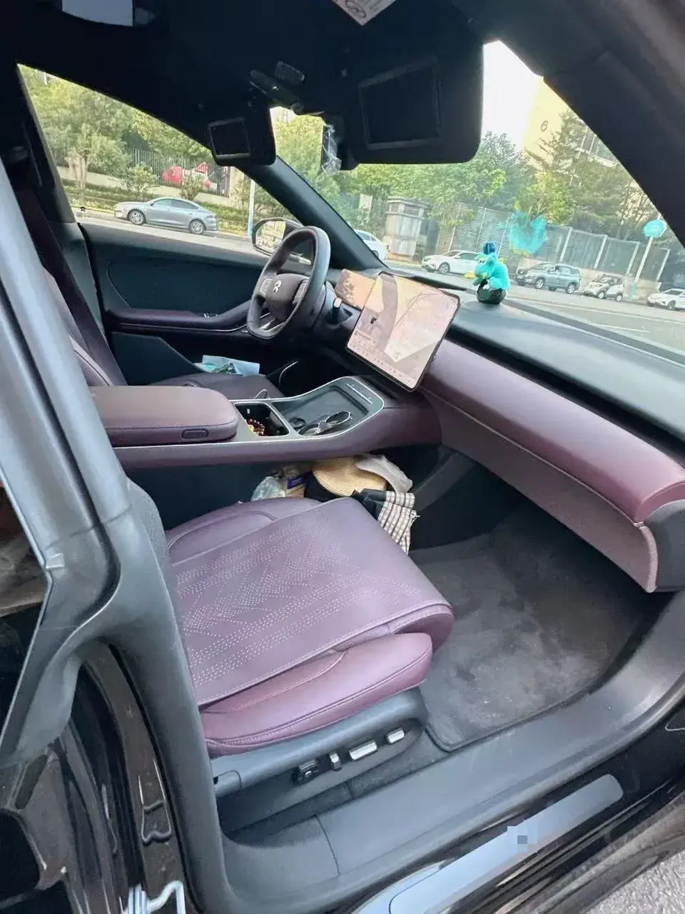 2025 NIO ET5T thumbnail 4