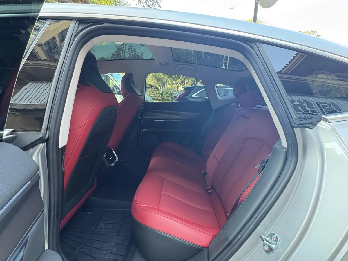 2023 Xpeng P7 BEV 86.2KWH,autocango,china used car exporter,china ev exporter,chinese used car exporter,chinese used ev exporter