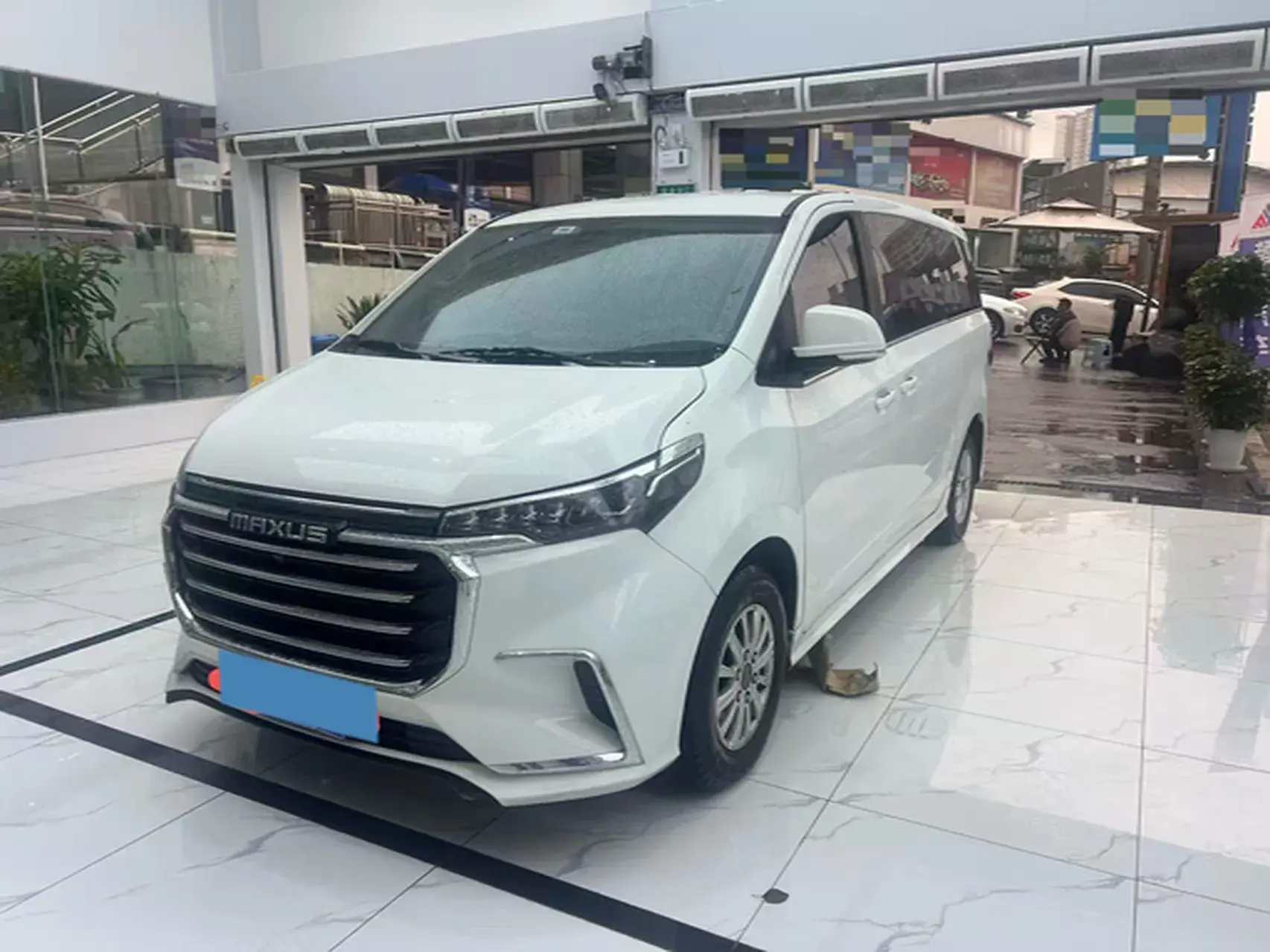 2023 MAXUS G20 view 1
